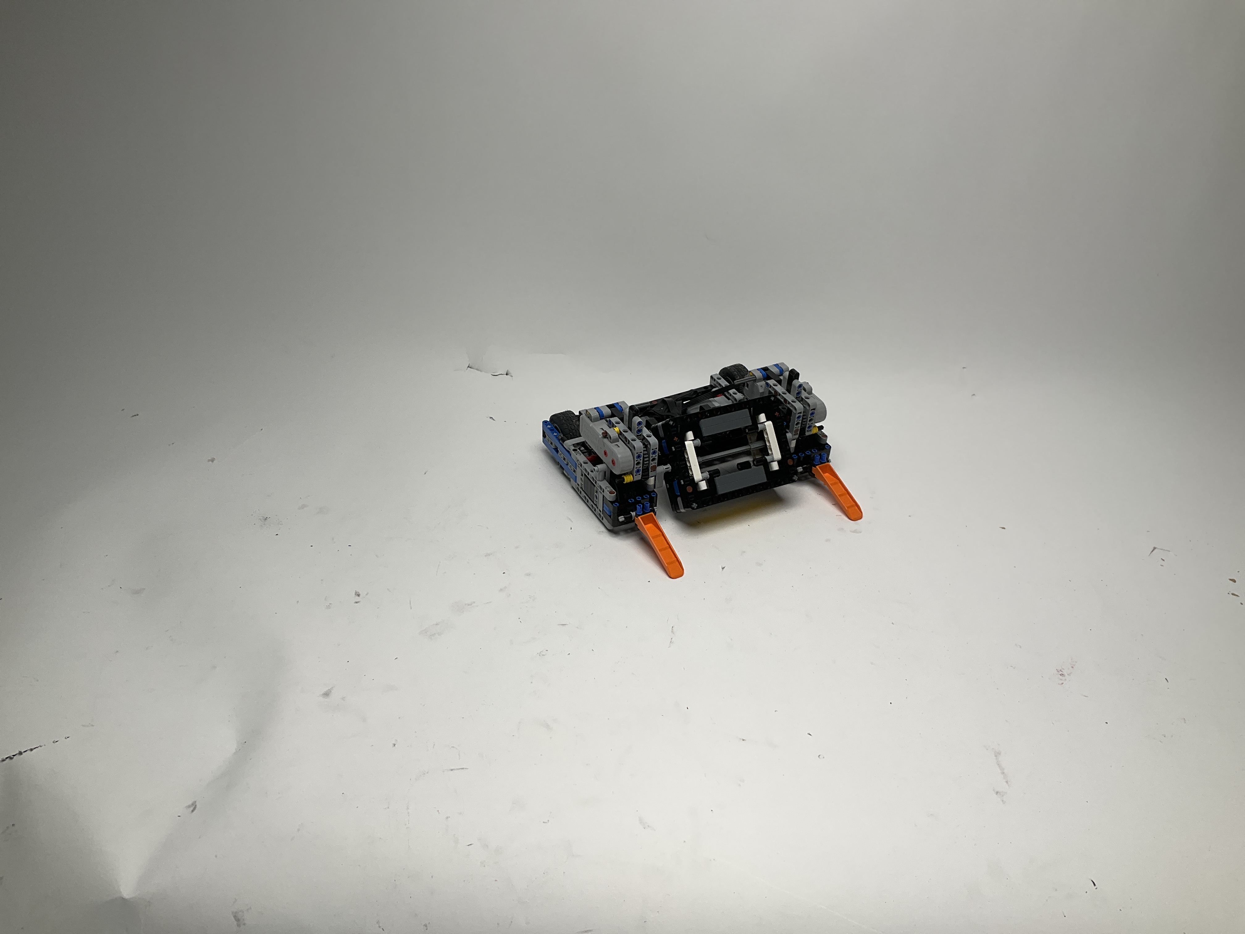 Titan (lego) — entry photo, Dec 6, 2025